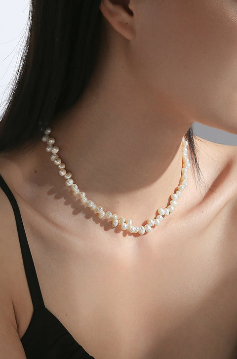 2022 New design fashion temperament Freshwater pearl necklace for female