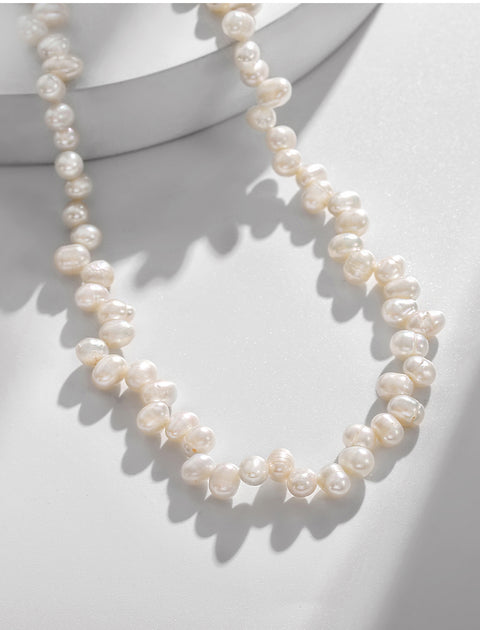 2022 New design fashion temperament Freshwater pearl necklace for female